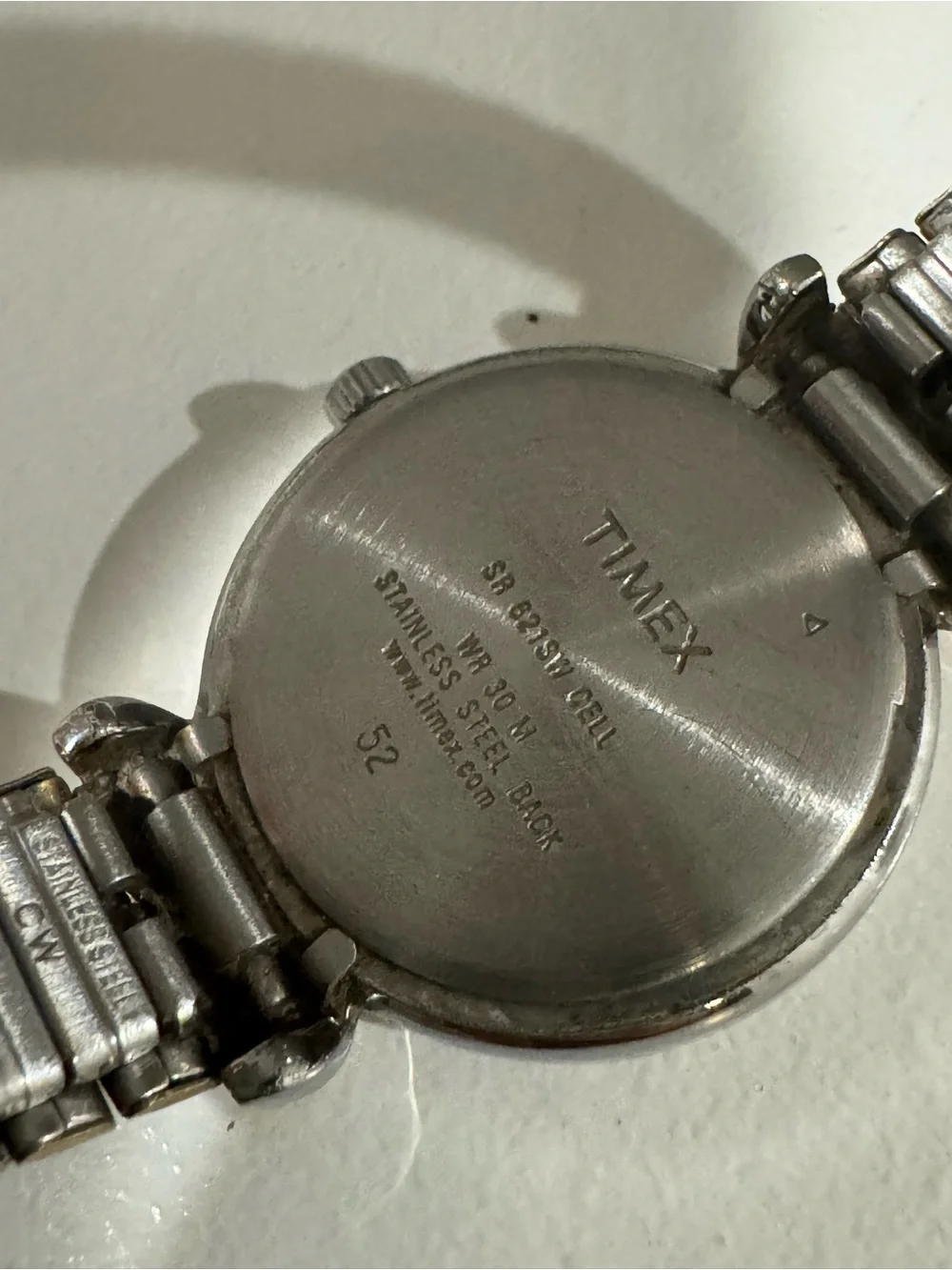 ✨VTG Timex Women’s Silver & Gold Two Tone Minimalist Stretchy Bracelet Watch